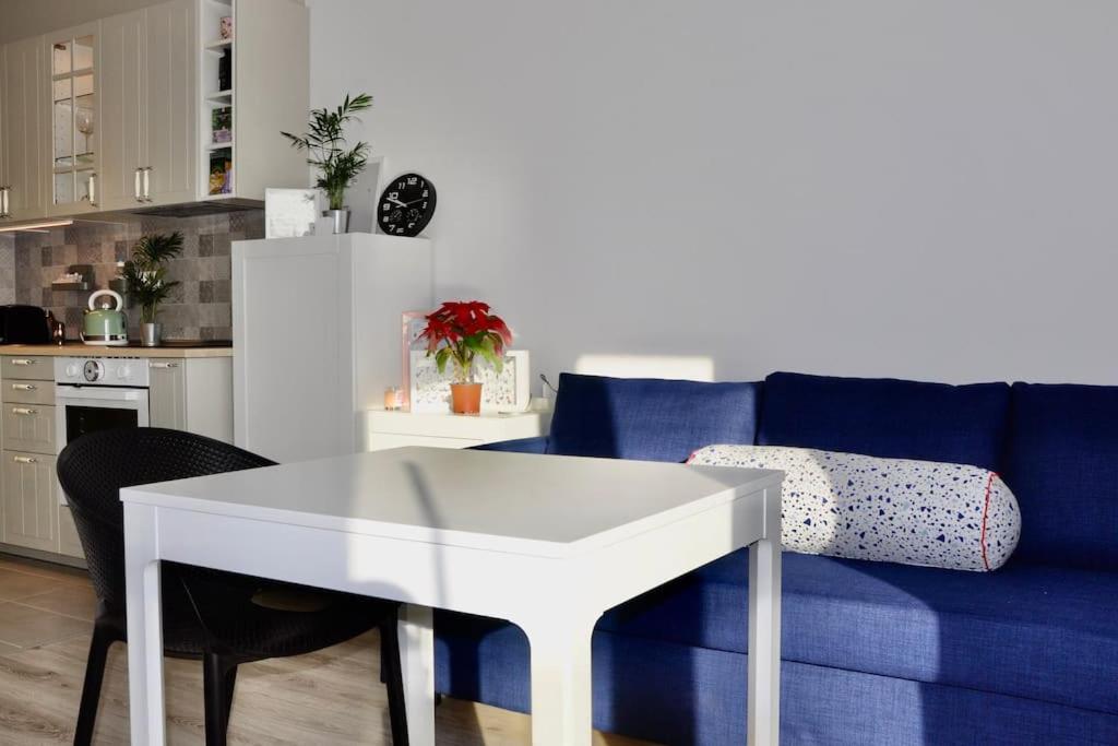 New Studio Apartment In Central Budapest - Free Parking ภายนอก รูปภาพ