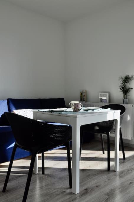 New Studio Apartment In Central Budapest - Free Parking ภายนอก รูปภาพ